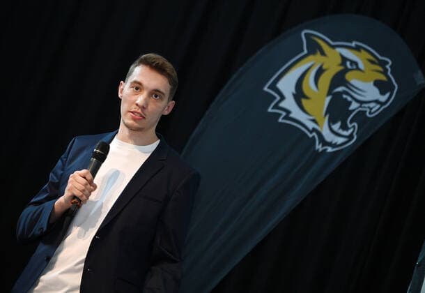 Basketball 2. Bundesliga 2021 2022 10.08.2021 Pressekonferenz, Vorstellung der Strategie der Tigers Tuebingen: Neuer Leiter der Geschaeftsstelle, Jascha Maus