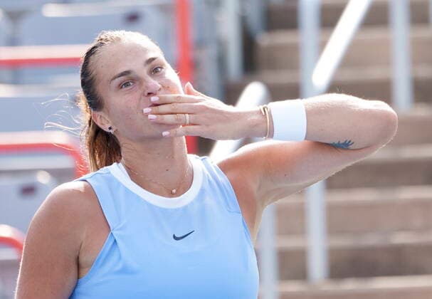 August 11, 2021, Montreal, PQ, Canada: Aryna Sabalemka, of Belarus, blows kisses as she celebrates her win over Sloane Stephens, of the Unites States, following second round National Bank Open women s tennis tournament action, in Montreal, Wednesday, Aug. 11, 2021. Aryna Sabalemka - ZUMAc35_ 20210811_zaf_c35_107 Copyright: xPaulxChiassonx