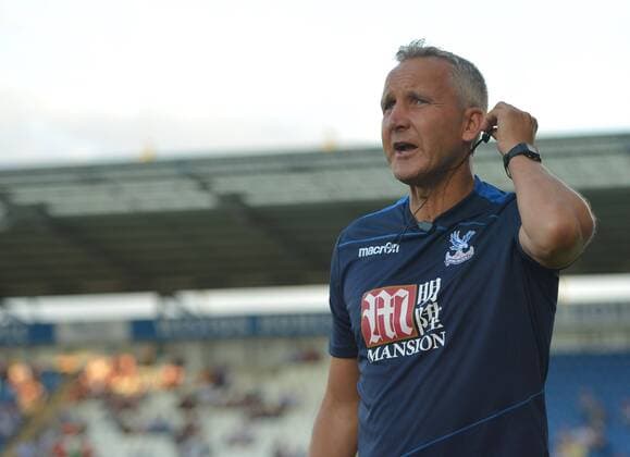 Fußball, Trainerhistorie Crystal Palace von 1905 bis heute Mandatory Credit: Photo by Joe Toth BPI Shutterstock (5783426bj) Crystal Palace assistant Keith Millen during the Pre Season Friendly between Colchester United and Crystal Palace at the Weston Homes Community Stadium, Colchester, on July 25th 2016 Football - Club Friendlies 2016 Colchester United v Crystal Palace Colchester Community Stadium, United Way, Colchester, United Kingdom - 25 Jul 2016 EDITORIAL USE ONLY No use with unauthorised audio, video, data, fixture lists, club league logos or live services. Online in-match use limited to 75 images, no video emulation. No use in betting, games or single club league player publications. Football - Club Friendlies 2016 Colchester United v Crystal Palace Colchester Community Stadium, United Way, Colchester, United Kingdom - 25 Jul 2016 EDITORIAL USE ONLY No use with unauthorised audio, video, data, fixture lists, club league logos or live services. Online in-match use limited to 75 images, no video emulation. No use in betting, games or single club league player publications. Copyright: xJoexToth BPI Shutterstockx 5783426bj