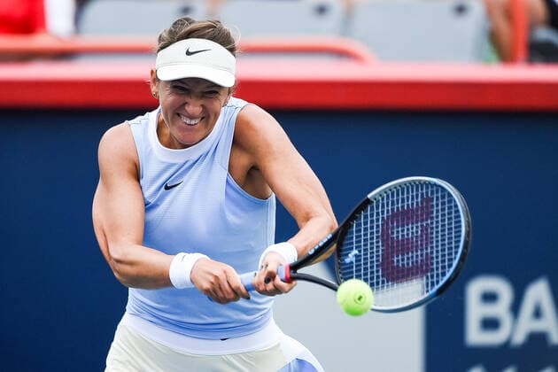 August 12, 2021: Victoria Azarenka (BLR) returns the ball during the WTA, Tennis Damen National Bank Open third round match at IGA Stadium in Montreal, Quebec. Montreal Canada - ZUMAc04_ 20210812_zaf_c04_016 Copyright: xDavidxKirouacx