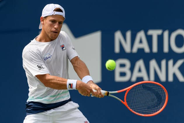 TORONTO, ON - AUGUST 12: Diego Schwartzman (ARG) returns the ball during his National Bank Open tennis tournament third round game on August 12, 2021, at Aviva Centre in Toronto, ON, Canada. (Photo by Julian Avram Icon Sportswire) TENNIS: AUG 12 National Bank Open Icon2108120753
