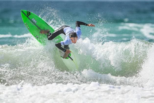 Bilder des Jahres 2021, Sport 08. August Sport Themen der Woche KW32 Sport Bilder des Tages Championships 2021 Boardmasters Open Surfing Sam Hearn during the Mystic U18 Boys? Heats at the Boardmasters Open Surfing Championship at Fistral Beach, Newquay, United Kingdom on 12 August 2021. Editorial use only , Copyright: xStevexBaileyx PSI-13326-0046