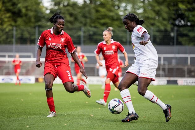 Testspiel, 1. FC Koeln Frauen - FC Twente Vrouwen; 13.08.2021 Danique Ypema ( 3, FC Twente Vrouwen), Eunice Beckmann ( 11, 1. FC Koeln) Testspiel, 1. FC Koeln Frauen - FC Twente Vrouwen, Franz-Kremer-Stadion DFL REGULATIONS PROHIBIT ANY USE OF PHOTOGRAPHS AS IMAGE SEQUENCES AND OR QUASI-VIDEO. Copyright: xBEAUTIFULxSPORTS Wunderlx