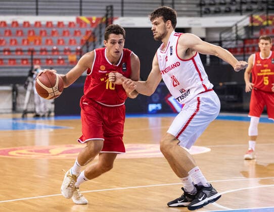 16.08.2021, Skoplje, Jane Sandanski Arena, World Cup European Pre-Qualifiers: Switzerland - North Macedonia, 10 Adem Mekikj (North Macedonia) against Arnaud Cotture (Switzerland) Skoplje Skoplje Nordmazedonien Copyright: xJustPictures.ch NikolaxKrsticx