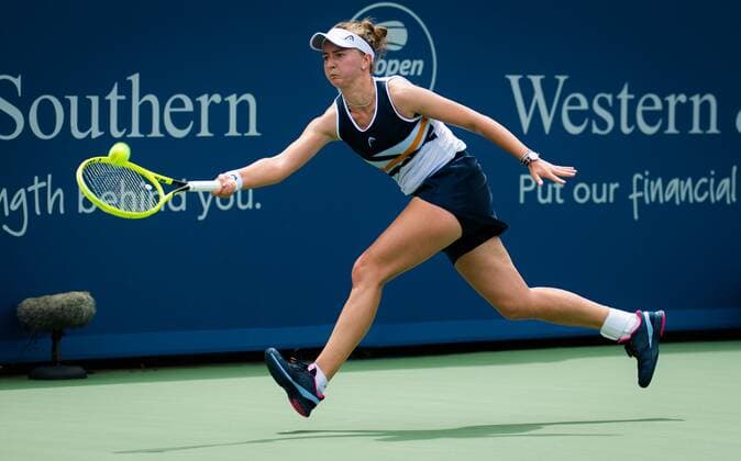 Mandatory Credit: Photo by Rob Prange Shutterstock (12294756x) Barbora Krejcikova of the Czech Republic in action during the first round of the 2021 Western & Southern Open WTA, Tennis Damen 1000 tennis tournament Western & Southern Open Day Three, Tennis, Cincinnati, USA, 16 Aug 2021 Western & Southern Open Day Three, Tennis, Cincinnati, USA, 16 Aug 2021  Copyright: xRobxPrange Shutterstockx 12294756x