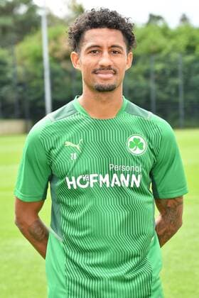 16.08.2021 - Fussball - 2. Bundesliga - Saison 2021 2022 - SpVgg Greuther Fürth Fuerth - Training - - Jeremy Dudziak (28, SpVgg Greuther Fürth ) Einzelbild Einzelfoto Portrait Porträt Kopfbild - Trainings-Trikot