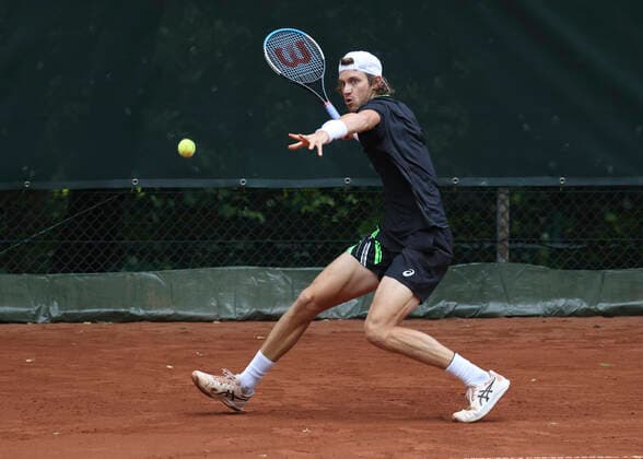 Nicolas Jarry Tennis - Sauerland Open2021 - ATP, Tennis Herren Challenger Tour - Luedenscheid Tennis-Verein - Luedenscheid - Nordrhein Westfalen - Deutschland - 17 August 2021. Copyright: xJuergenxHasenkopfx