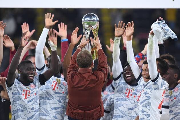 Fußball Supercup FC Bayern München - Borussia Dortmund am 17.08.2021 im Signal Iduna Park in Dortmund Siegerehrung Supercup 2021 Julian Nagelsmann ( Trainer Cheftrainer München ) mit dem Supercup streckt den Pokal in die Höhe DFL regulations prohibit any use of photographs as image sequences and or quasi-video.
