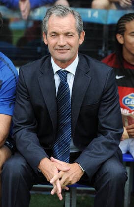 Fußball, Trainerhistorie Crystal Palace von 1905 bis heute Mandatory Credit: Photo by Back Page Images Shutterstock (1209473k) The Crystal Palace Manager, George Burley Crystal Palace v Chelsea, Pre Season Friendly Football Match, Selhurst Park, London, Britain - 17 Jul 2010 Editorial use only. No merchandising. Football Association and Premier League restrictions apply inc. no internet mobile usage without FAPL license. It is the picture user s responsibility to adhere to all restrictions - for details contact Football Dataco Crystal Palace v Chelsea, Pre Season Friendly Football Match, Selhurst Park, London, Britain - 17 Jul 2010 Editorial use only. No merchandising. Football Association and Premier League restrictions apply inc. no internet mobile usage without FAPL license. It is the picture user s responsibility to adhere to all restrictions - for details contact Football Dataco Copyright: xBackxPagexImages Shutterstockx 1209473k