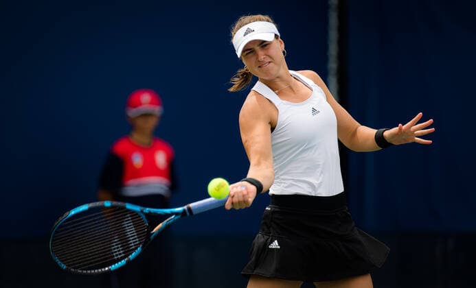 Mandatory Credit: Photo by Rob Prange Shutterstock (12311710az) Rebecca Peterson of Sweden in action during her first round match at the 2021 Western & Southern Open WTA, Tennis Damen 1000 tennis tournament Western & Southern Open Day Four, Tennis, Cincinnati, USA, 17 Aug 2021 Western & Southern Open Day Four, Tennis, Cincinnati, USA, 17 Aug 2021  Copyright: xRobxPrange Shutterstockx 12311710az