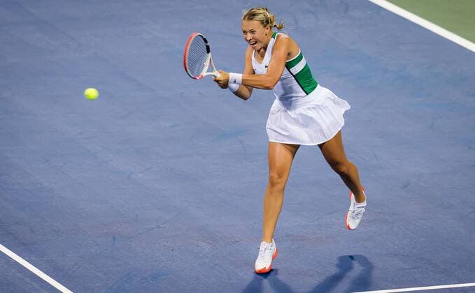 Mandatory Credit: Photo by Rob Prange Shutterstock (12311710bl) Anett Kontaveit of Estonia in action during the first round of the 2021 Western & Southern Open WTA, Tennis Damen 1000 tennis tournament Western & Southern Open Day Four, Tennis, Cincinnati, USA, 17 Aug 2021 Western & Southern Open Day Four, Tennis, Cincinnati, USA, 17 Aug 2021  Copyright: xRobxPrange Shutterstockx 12311710bl