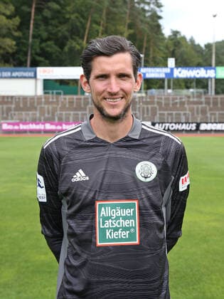 17.08.2021, xklex, Fussball Regionalliga Suedwest, FC Homburg Fototermin 2021 22 Porträttermin 2021 2022, emspor, v.l. David Salfeld (DFL DFB REGULATIONS PROHIBIT ANY USE OF PHOTOGRAPHS as IMAGE SEQUENCES and or QUASI-VIDEO) Homburg