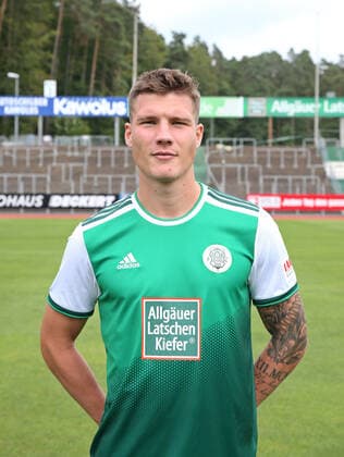 17.08.2021, xklex, Fussball Regionalliga Suedwest, FC Homburg Fototermin 2021 22 Porträttermin 2021 2022, emspor, v.l. Jonas Scholz (DFL DFB REGULATIONS PROHIBIT ANY USE OF PHOTOGRAPHS as IMAGE SEQUENCES and or QUASI-VIDEO) Homburg