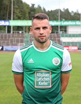 17.08.2021, xklex, Fussball Regionalliga Suedwest, FC Homburg Fototermin 2021 22 Porträttermin 2021 2022, emspor, v.l. Loris Weiss Weiß (DFL DFB REGULATIONS PROHIBIT ANY USE OF PHOTOGRAPHS as IMAGE SEQUENCES and or QUASI-VIDEO) Homburg
