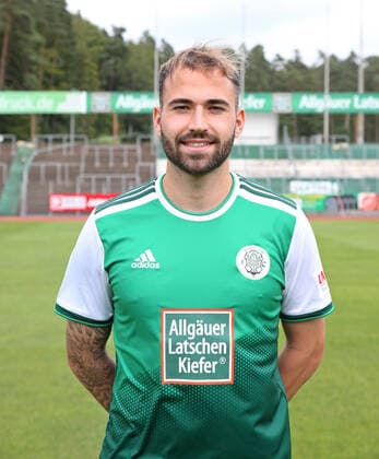 17.08.2021, xklex, Fussball Regionalliga Suedwest, FC Homburg Fototermin 2021 22 Porträttermin 2021 2022, emspor, v.l. Luca Plattenhardt (DFL DFB REGULATIONS PROHIBIT ANY USE OF PHOTOGRAPHS as IMAGE SEQUENCES and or QUASI-VIDEO) Homburg