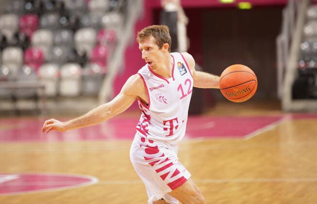 Skyler Bowlin Telekom Baskets Bonn , Testspiel vs. RheinStars Köln easyCredit BBL 1. Bundesliga , Saison 2021 2022
