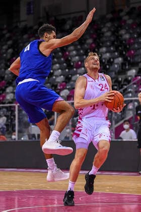 Testspiel, Telekom Baskets Bonn vs. RheinStars Köln, 18.08.2021 Tim Hasbargen (Telekom Baskets Bonn, 24), Testspiel, Telekom Baskets Bonn vs. RheinStars Köln am 18.08.2021 im Telekom Dome Bonn, Bonn (Nordrhein-Westfalen) Copyright: xBEAUTIFULxSPORTS Mueller-Laschetx