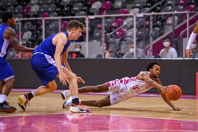 Sport Bilder des Tages Testspiel, Telekom Baskets Bonn vs. RheinStars Köln, 18.08.2021 Parker Jackson-Cartwright (Telekom Baskets Bonn, 33), Testspiel, Telekom Baskets Bonn vs. RheinStars Köln am 18.08.2021 im Telekom Dome Bonn, Bonn (Nordrhein-Westfalen) Copyright: xBEAUTIFULxSPORTS Mueller-Laschetx