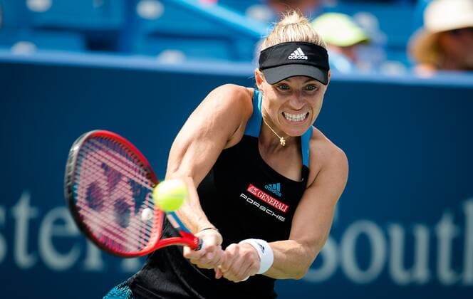 Sport Bilder des Tages Mandatory Credit: Photo by Rob Prange Shutterstock (12324290af) Angelique Kerber of Germany in action during the second round of the 2021 Western & Southern Open WTA, Tennis Damen 1000 tennis tournament Western & Southern Open Day Five, Tennis, Cincinnati, USA, 18 Aug 2021 Western & Southern Open Day Five, Tennis, Cincinnati, USA, 18 Aug 2021  Copyright: xRobxPrange Shutterstockx 12324290af