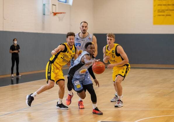 Joanic Gruettner Bacoul (Tigers Tuebingen, 50) Dajan Kovacevic (Hakro Merlins Crailsheim, 12) TJ Shorts II (Hakro Merlins Crailsheim, 00) Jekabs Beck (Tigers Tuebingen, 15) ¨¨Tigers Tübingen vs. HAKRO Merlins Crailsheim, 2. Basketball, Bundesliga, Pro A, Barmer 2 Basketball, Testspiel, Spielzeit 2021 2022, 18.08.2021, ¨¨ Tigers Tübingen - HAKRO Merlins Crailsheim, 2. Basketball, 2. Bundesliga, Barmer 2 Basketball, Testspiel, Spielzeit 2021 2022, 18.08.2021 Tuebingen Copyright: xDennisxDuddek xEibnerxPressefotox EP_DDK
