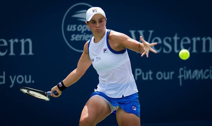 Mandatory Credit: Photo by Rob Prange Shutterstock (12324303bc) Ashleigh Barty of Australia in action during the third round at the 2021 Western & Southern Open WTA, Tennis Damen 1000 tennis tournament Western & Southern Open Day Six, Tennis, Cincinnati, USA, 19 Aug 2021 Western & Southern Open Day Six, Tennis, Cincinnati, USA, 19 Aug 2021  Copyright: xRobxPrange Shutterstockx 12324303bc