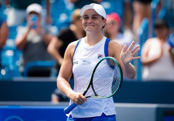 Mandatory Credit: Photo by Rob Prange Shutterstock (12324303at) Ashleigh Barty of Australia in action during the third round at the 2021 Western & Southern Open WTA, Tennis Damen 1000 tennis tournament Western & Southern Open Day Six, Tennis, Cincinnati, USA, 19 Aug 2021 Western & Southern Open Day Six, Tennis, Cincinnati, USA, 19 Aug 2021  Copyright: xRobxPrange Shutterstockx 12324303at