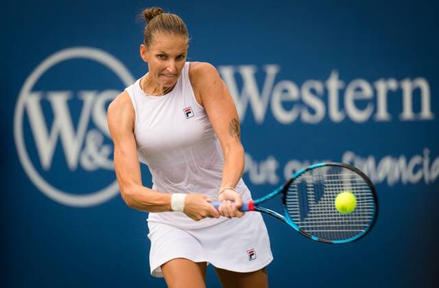 Mandatory Credit: Photo by Rob Prange Shutterstock (12324303dc) Karolina Pliskova of the Czech Republic in action during her third round match at the 2021 Western & Southern Open WTA, Tennis Damen 1000 tennis tournament Western & Southern Open Day Six, Tennis, Cincinnati, USA, 19 Aug 2021 Western & Southern Open Day Six, Tennis, Cincinnati, USA, 19 Aug 2021  Copyright: xRobxPrange Shutterstockx 12324303dc