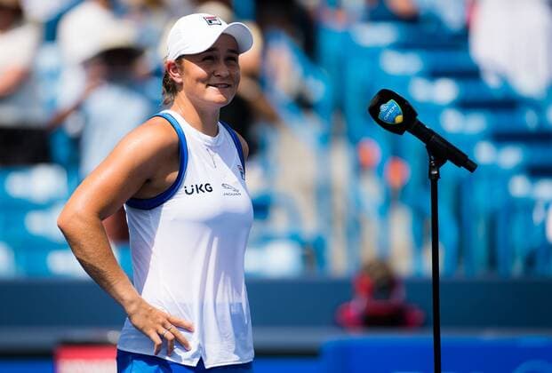 Mandatory Credit: Photo by Rob Prange Shutterstock (12324311s) Ashleigh Barty of Australia after her quarter-final match at the 2021 Western & Southern Open WTA, Tennis Damen 1000 tennis tournament Western & Southern Open Day Seven, Tennis, Cincinnati, USA, 20 Aug 2021 Western & Southern Open Day Seven, Tennis, Cincinnati, USA, 20 Aug 2021  Copyright: xRobxPrange Shutterstockx 12324311s