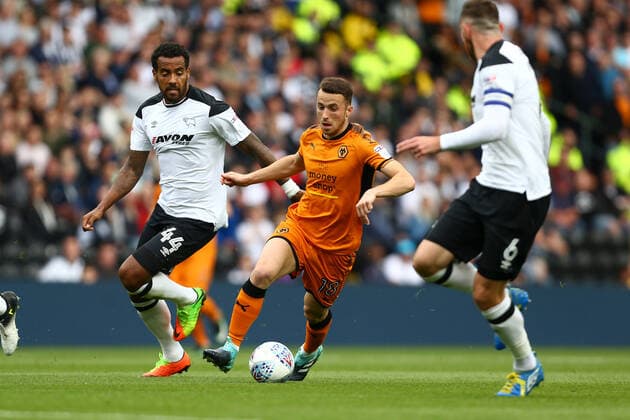 Mandatory Credit: Photo by Philip Oldham BPI Shutterstock (8991888p) Tom Huddlestone of Derby struggles to keep pace with Wolves Diogo Jota Derby County v Wolverhampton Wanderers, Skybet EFL Championship, Pride Park, Derby, Derbyshire, UK - 12 Aug 2017 Derby County v Wolverhampton Wanderers, Skybet EFL Championship, Pride Park, Derby, Derbyshire, UK - 12 Aug 2017 Copyright: xPhilipxOldham BPI Shutterstockx 8991888p