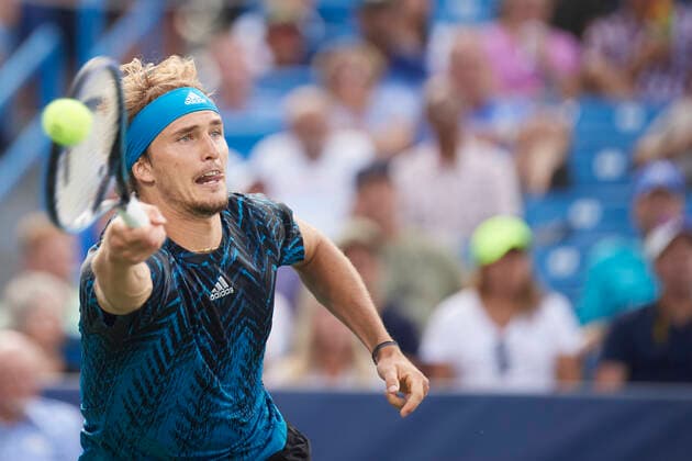 CINCINNATI, OH - AUGUST 21: Alexander Zverev of Germany stretches to hit a forehand shot during the semifinal match on day 7 of the Western & Southern Open at the Lindner Family Tennis Center in Mason, Ohio on August 21, 2021. (Photo by Shelley Lipton Icon Sportswire) TENNIS: AUG 21 Western & Southern Open Icon2108211554
