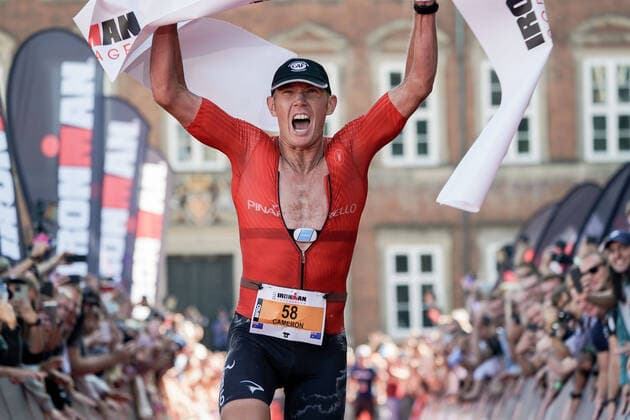 Bilder des Jahres 2021, Sport 08. August Sport Themen der Woche KW33 Australieren Cameron Wurf vinder med tiden 7 timer, 46 minutter og 5 sekunder. 2500 internationale atleter fra 40 lande deltager i Ironman Koebenhavn, soendag den 22. august 2021. Der skal kaempes i svoemning, cykling og loeb. , Geels Bakke, Holte *** Australian Cameron Wurf wins 7 hours, 46 minutes and 5 seconds 2500 international athletes from 40 countries participate in Ironman Copenhagen, Sunday 22 August 2021 Swimming, cycling and running, Geels Bakke, Holte  Copyright: KeldxNavntoft KeldxNavntoftx cop105 spdk20210822-153226-L