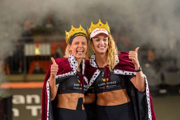 Bilder des Jahres 2021, Sport 08. August Sport Themen der Woche KW33 Sport Bilder des Tages King of The Court, Hamburg, 22.08.2021 Laura Ludwig (GER), Anouk Verge-Depre (SUI); King of The Court am 22.08.2021, Hamburg. *** King of The Court, Hamburg, 22 08 2021 Laura Ludwig GER , Anouk Verge Depre SUI King of The Court on 22 08 2021, Hamburg Copyright: xBEAUTIFULxSPORTS PeterxWeberx