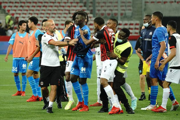 Bagarre generale - Jean Clair Todibo (OGC Nice) - Pape Gueye (Olympique de Marseille) FOOTBALL : OGC Nice vs Olympique de Marseille - Ligue 1 Uber Eats - Nice - 22 08 2021 NorbertScanella PanoramiC 