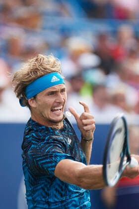 CINCINNATI, OH - AUGUST 22: Alexander Zverev of Germany hits a forehand shot during the menÕs championship match of the Western & Southern Open at the Lindner Family Tennis Center in Mason, Ohio on August 22, 2021. (Photo by Shelley Lipton Icon Sportswire) TENNIS: AUG 22 Western & Southern Open Icon210822786