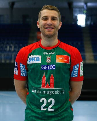 23.08.2021, xgox, Handball LIQUI MOLY HBL, SC Magdeburg Fototermin emspor, v.l. Lukas Mertens (Magdeburg, 22) Portrait, Portraet, Einzelbild Magdeburg