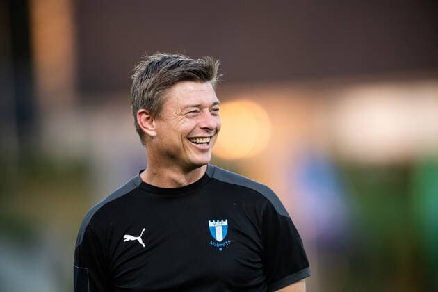 210823 Jon Dahl Tomasson, head coach of Malmö FF during a practice and press conference, PK, Pressekonferenz with Malmö FF ahead of the UEFA Champions League playoff match against Ludogorets on August 23, 2021 in Razgrad. Photo: Ludvig Thunman BILDBYRAN kod LT LT0191 fotboll football soccer fotball champions league träning presskonferens training practice press conference malmö ff bbeng Copyright: LUDVIGxTHUNMAN BB210823LT097