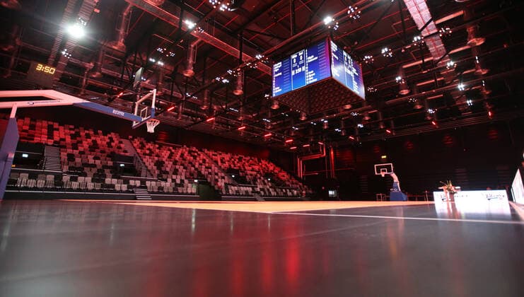 25.08.2021 - Basketball - Nürnberg Falcons Basketball Club NBC - Offizielle Einweihung der Kia Metropol Arena - Sportfoto Zink DaMa - Symbolbild Symbolfoto Feature Impression - Leere Arena Halle - Hallenpanorma Hallenbild Panorama - Kia Metropol Arena