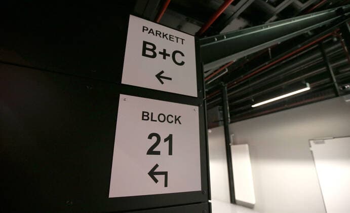 25.08.2021 - Basketball - Nürnberg Falcons Basketball Club NBC - Offizielle Einweihung der Kia Metropol Arena - Sportfoto Zink DaMa - Symbolbild Symbolfoto Feature Impression - Blockeingang