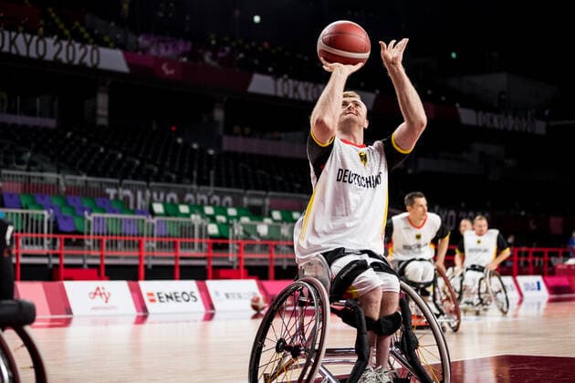 Tokyo 2020 Paralympic Games (Rollstuhlbasketball), 27.08.2021 TOKYO, JAPAN 27. August - Rollstuhlbasketball, Deutschland gegen Grossbritannien Herren, an Tag 3 der Tokyo 2020 Paralympic Games am 27.08.2021 im Musashino Forest Plaza in Tokyo Japan. Jan Sadler ( 11, Deutschland) Copyright: xBEAUTIFULxSPORTS Wunderlx