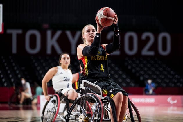 Tokyo 2020 Paralympic Games (Rollstuhlbasketball), 27.08.2021 TOKYO, JAPAN 27. August - Rollstuhlbasketball, Grossbritannien gegen Deutschland Damen, an Tag 3 der Tokyo 2020 Paralympic Games am 27.08.2021 im Musashino Forest Plaza in Tokyo Japan. Mareike Miller ( 4, Deutschland) Copyright: xBEAUTIFULxSPORTS Wunderlx