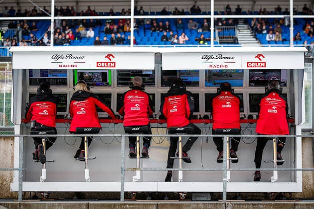 Alfa Romeo Racing ORLEN Team, ambiance pitwall during the Formula 1 Belgium Grand Prix, 12th round of the 2021 FIA Formula One World Championship, WM, Weltmeisterschaft from August 27 to 29, 2021 on the Circuit de Spa-Francorchamps, in Stavelot, near Liege, Belgium - FORMULE 1 : Grand prix de belgique - 27 08 2021 DPPI PANORAMIC  20210827_GOODEN__GDN5923