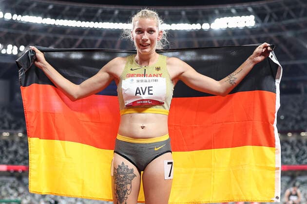 Bilder des Jahres 2021, Sport 08. August Sport Themen der Woche KW34 Sport Bilder des Tages Tokyo 2020 Paralympic Games (Leichtathletik), 28.08.21 TOKYO, JAPAN 28.08. 100m (T38) - Bronze fuer Lindy Ave (GER HSG Uni Greifswald)an Tag 4 der Tokyo 2020 Paralympic Games (Leichtathletik) am 28.08.2021 im Olympic Stadium in Tokyo (Japan). *** Tokyo 2020 Paralympic Games Athletics , 28 08 21 TOKYO, JAPAN 28 08 100m T38 Bronze for Lindy Ave GER HSG Uni Greifswald on Day 4 of the Tokyo 2020 Paralympic Games Athletics on 28 08 2021 at the Olympic Stadium in Tokyo Japan Copyright: xBEAUTIFULxSPORTS AxelxKohringx