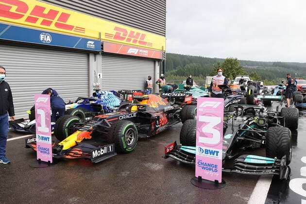 FORMULA 1 ROLEX BELGIAN GRAND PRIX 2021 28.08.2021, Circuit de Spa-Francorchamps, Spa-Franchorchamps, FORMULA 1 ROLEX BELGIAN GRAND PRIX 2021 , im Bild Poleposition für Max Verstappen (NEL 33), Red Bull Racing Honda, 2.Startplatz für George Russel (GBR 63), Williams Racing, 3.Startplatz für Lewis Hamilton (GBR 44), Mercedes-AMG Petronas Formula One Team