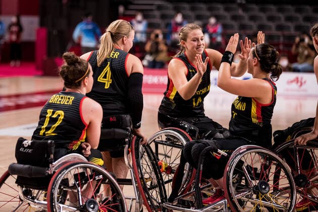 Tokyo 2020 Paralympic Games (Rollstuhlbasketball), 29.08.2021 TOKYO, JAPAN 29. August - Rollstuhlbasketball, Japan gegen Deutschland Damen, an Tag 5 der Tokyo 2020 Paralympic Games am 29.08.2021 in der Ariake Arena in Tokyo Japan. Lena Knippelmeyer ( 14, Deutschland), Anne Patzwald ( 7, Deutschland) Copyright: xBEAUTIFULxSPORTS Wunderlx