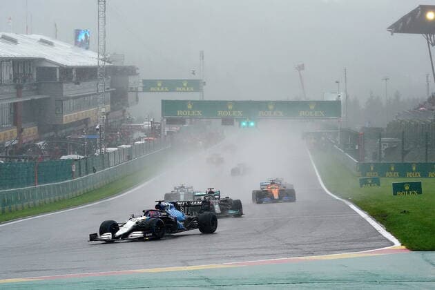 FORMULA 1 ROLEX BELGIAN GRAND PRIX 2021 29.08.2021, Circuit de Spa-Francorchamps, Spa-Franchorchamps, FORMULA 1 ROLEX BELGIAN GRAND PRIX 2021 , im Bild 2.Platz für George Russel (GBR 63), Williams Racing, 3.Platz für Lewis Hamilton (GBR 44), Mercedes-AMG Petronas Formula One Team