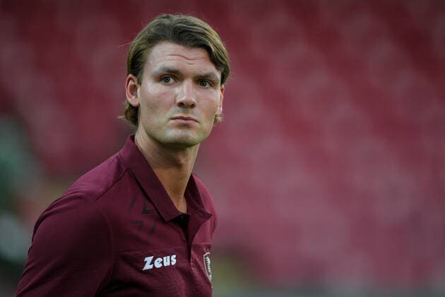 Julian Kristoffersen of US Salernitana 1919 looks on during the Serie A match between US Salernitana 1919 and Roma at Stadio Arechi, Salerno, Italy on 29 August 2021. Copyright: xGiuseppexMaffiax 29160045