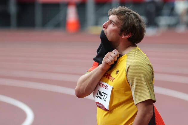 Sport Bilder des Tages Tokyo 2020 Paralympic Games (Leichtathletik), 31.08.21 TOKYO, JAPAN 31.August. - Nicht zufrieden: Bronze in Tokio nach Gold in Rio: Sebastian Dietz (GER BSG Bad Oeynhausen) an Tag 7 der Tokyo 2020 Paralympic Games (Leichtathletik) am 31.08.2021 im Olympic Stadium in Tokyo (Japan). Copyright: xBEAUTIFULxSPORTS AxelxKohringx