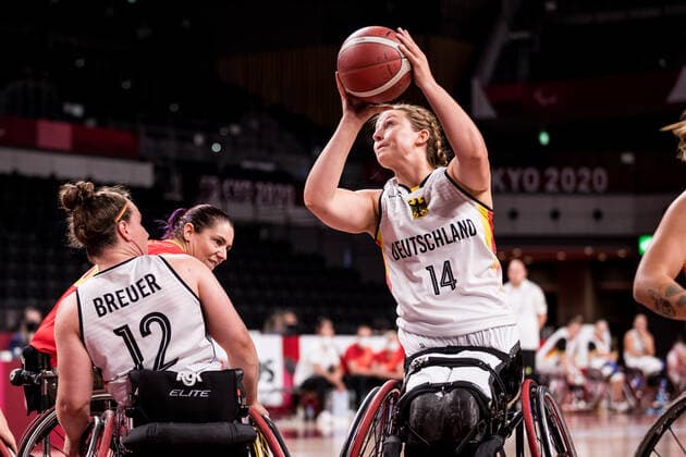 Tokyo 2020 Paralympic Games (Rollstuhlbasketball), 31.08.2021 TOKYO, JAPAN 31. August - Rollstuhlbasketball, Viertelfinale Deutschland gegen Spanien Damen, an Tag 7 der Tokyo 2020 Paralympic Games am 31.08.2021 in der Ariake Arena in Tokyo Japan. Lena Knippelmeyer ( 14, Deutschland) Copyright: xBEAUTIFULxSPORTS Wunderlx