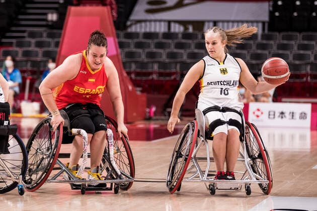 Tokyo 2020 Paralympic Games (Rollstuhlbasketball), 31.08.2021 TOKYO, JAPAN 31. August - Rollstuhlbasketball, Viertelfinale Deutschland gegen Spanien Damen, an Tag 7 der Tokyo 2020 Paralympic Games am 31.08.2021 in der Ariake Arena in Tokyo Japan. Virginia Pérez ( 11, Spanien), Lisa Bergenthal ( 10, Deutschland) Copyright: xBEAUTIFULxSPORTS Wunderlx