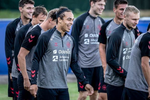 Sport Bilder des Tages Yussuf Yurary Poulsen og Victor Nelsson under landsholdets traening inden VM-kvalifikationskampen mod Skotland, Helsingoer, tirsdag den 31. august 2021.. , Elsinore Denmark Copyright: RitzauxScanpix MadsxClausxRasmussenx COP104 spdk20210831-170112-L